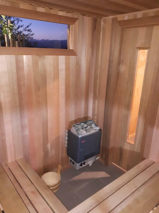 Mahana Hideaway Exterior photo